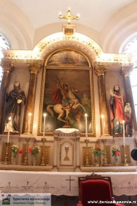 Oltar u rimokatoličkoj crkvi Svetog Jurja (1885)